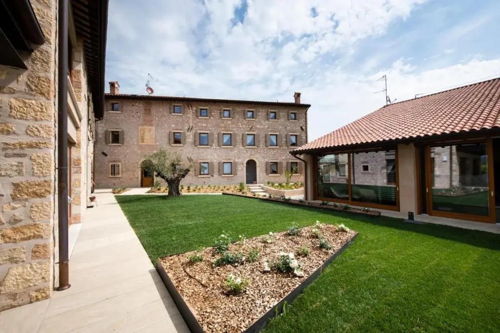 hotel image 16