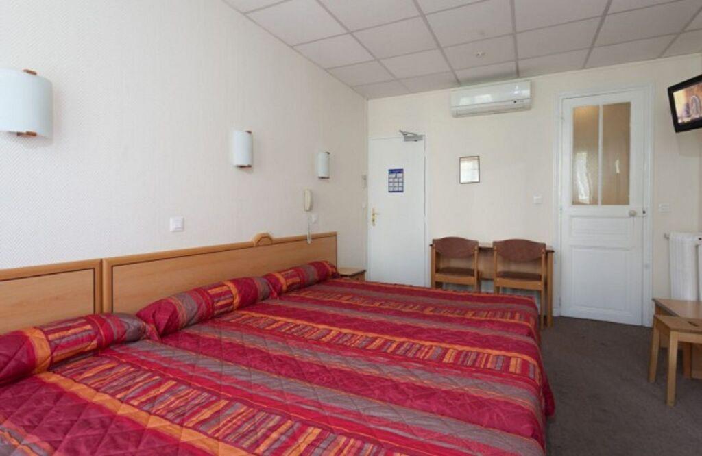 hotel image 12