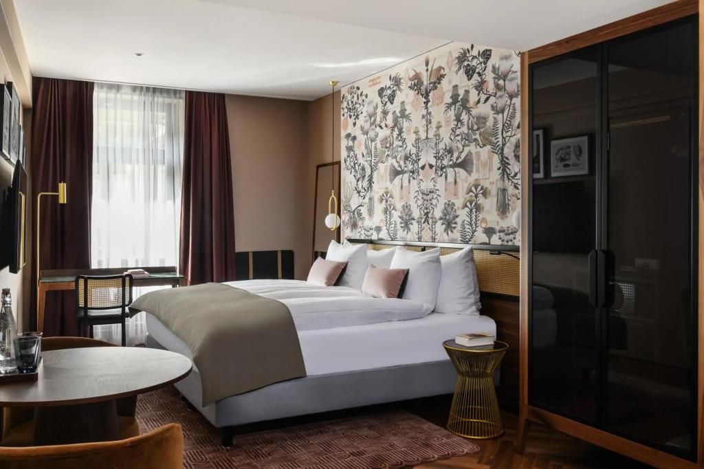 hotel image 43