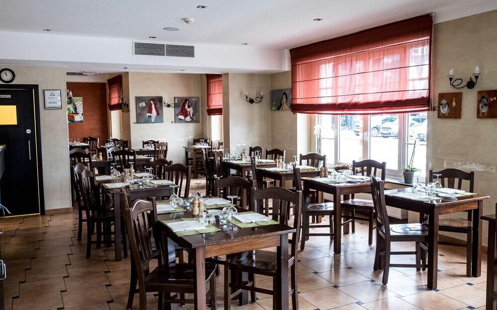 hotel image 13