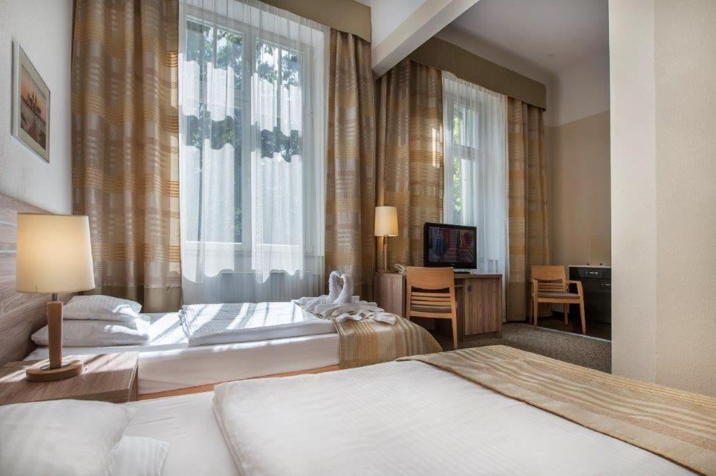 hotel image 13