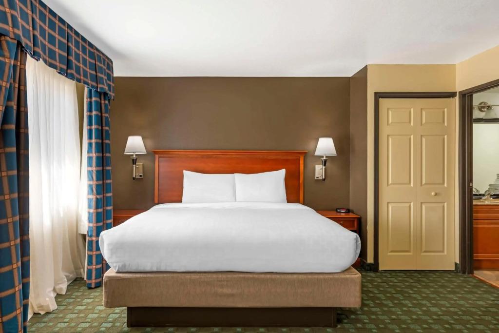 hotel image 8