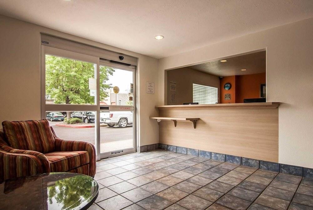 hotel image 10