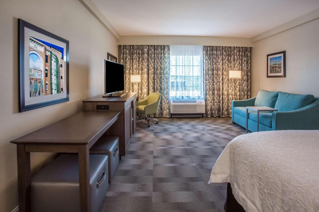 hotel image 12