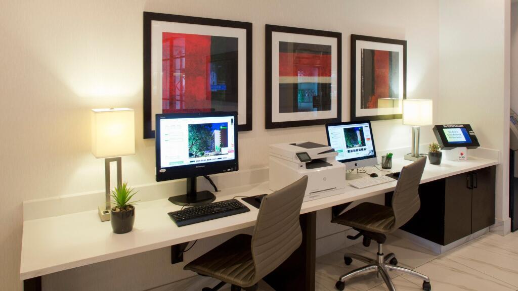 hotel image 13