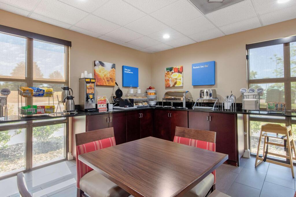 hotel image 16