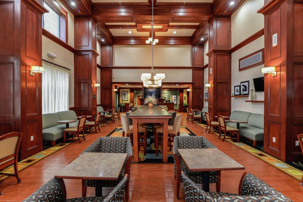 hotel image 39