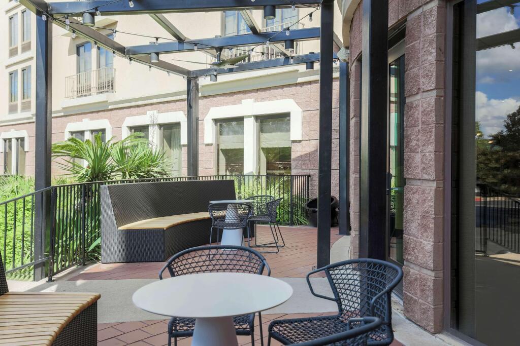 hotel image 8