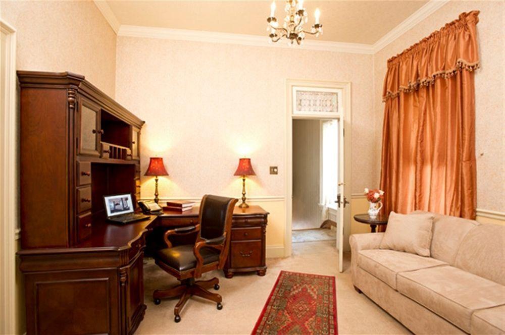 hotel image 10