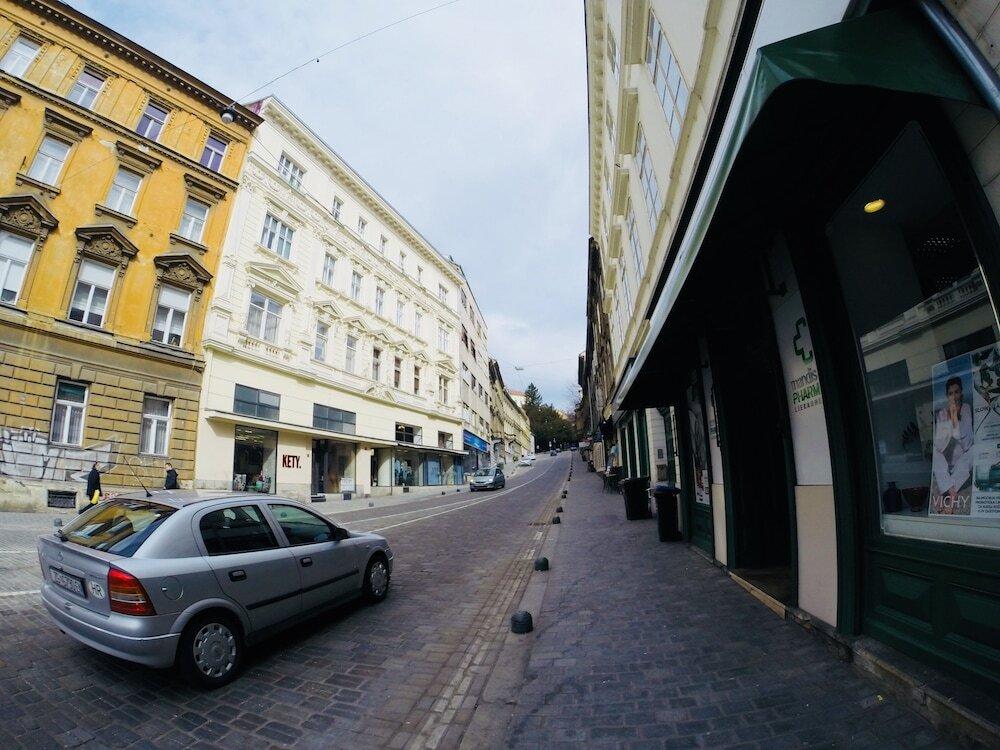 hotel image 11