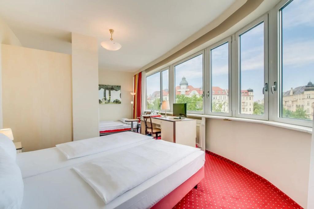 hotel image 11