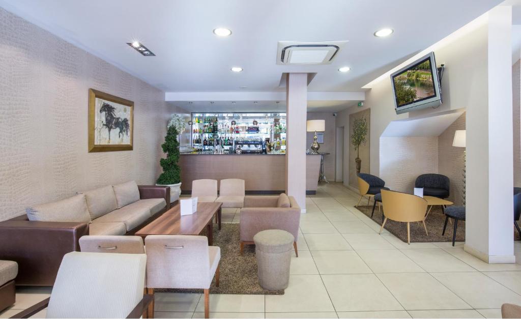 hotel image 16