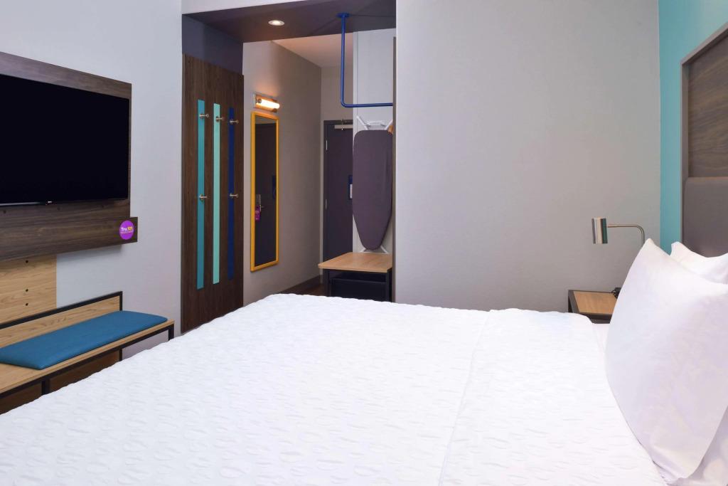 hotel image 13
