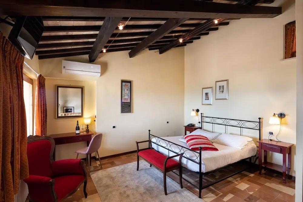 hotel image 8