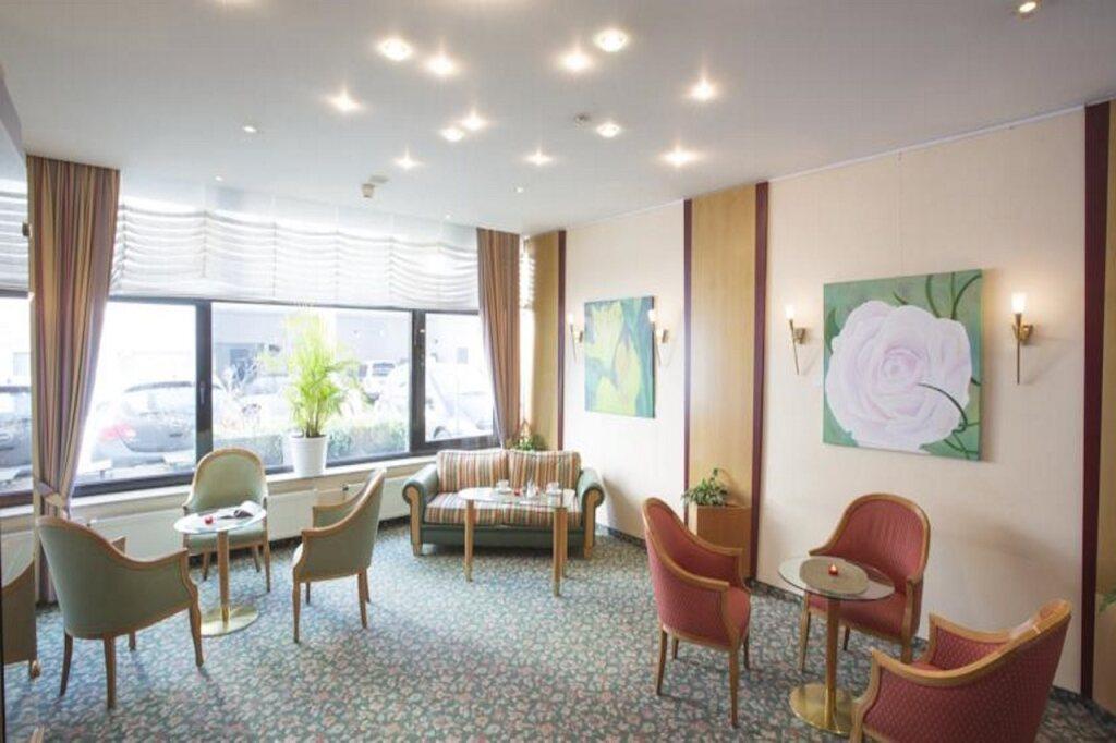 hotel image 10