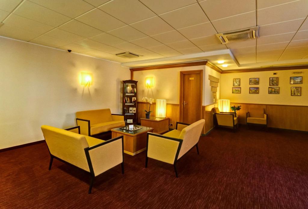 hotel image 12