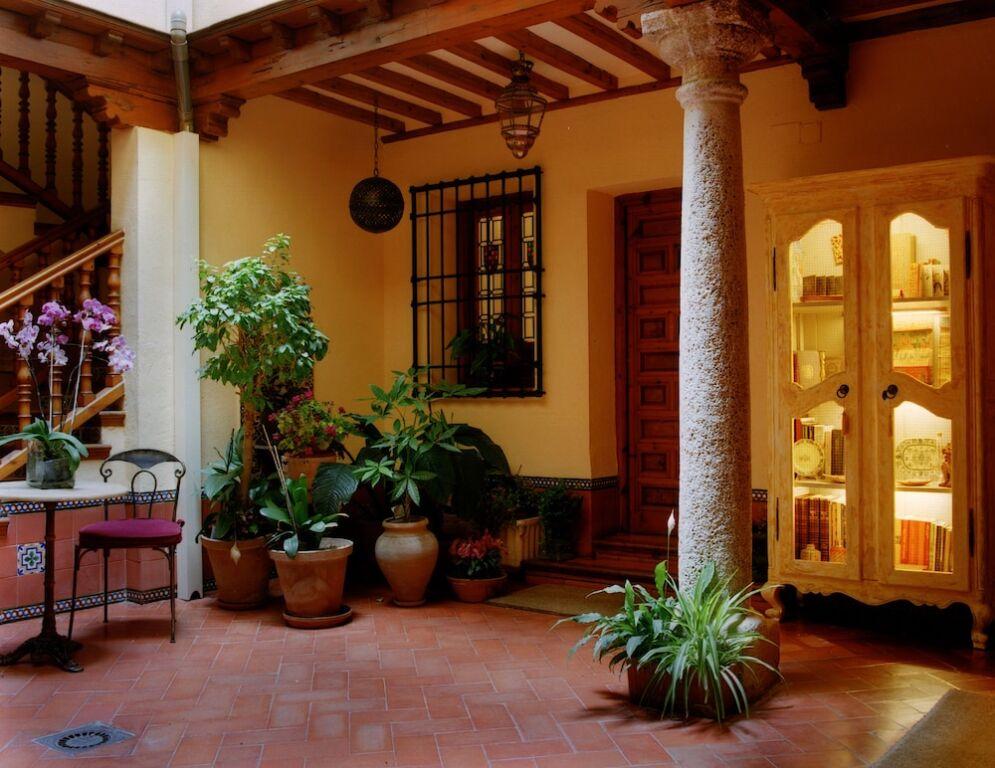 hotel image 10