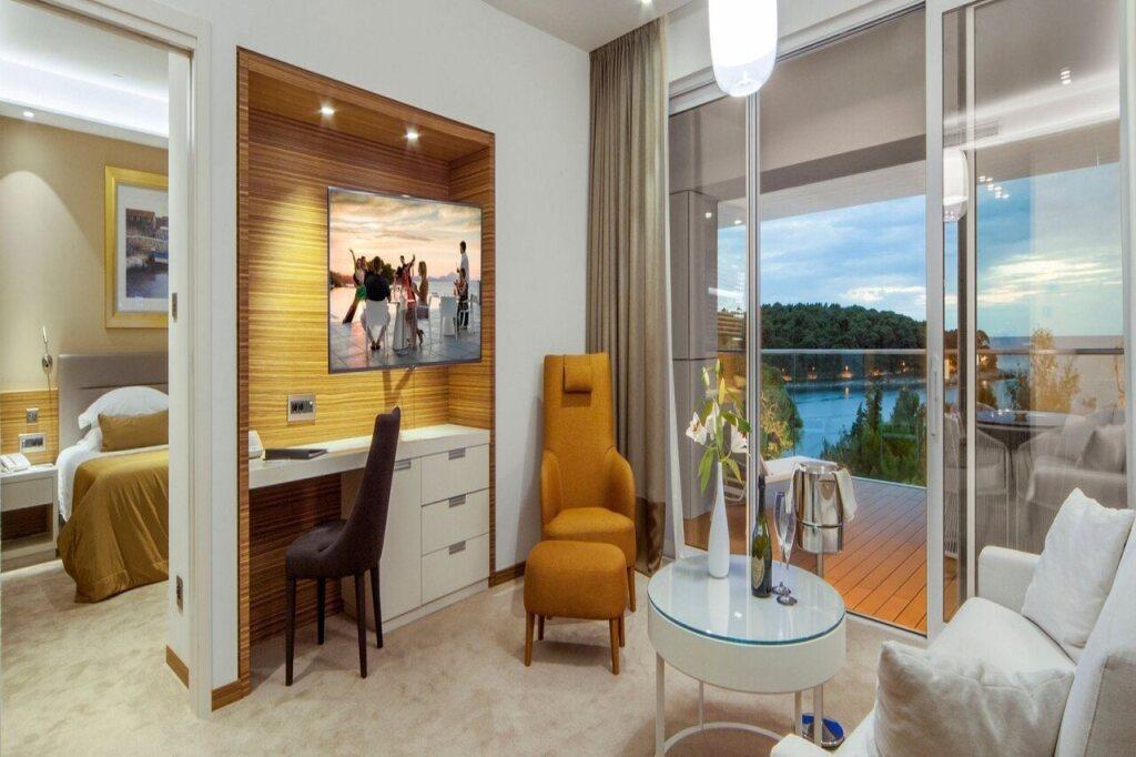 hotel image 13