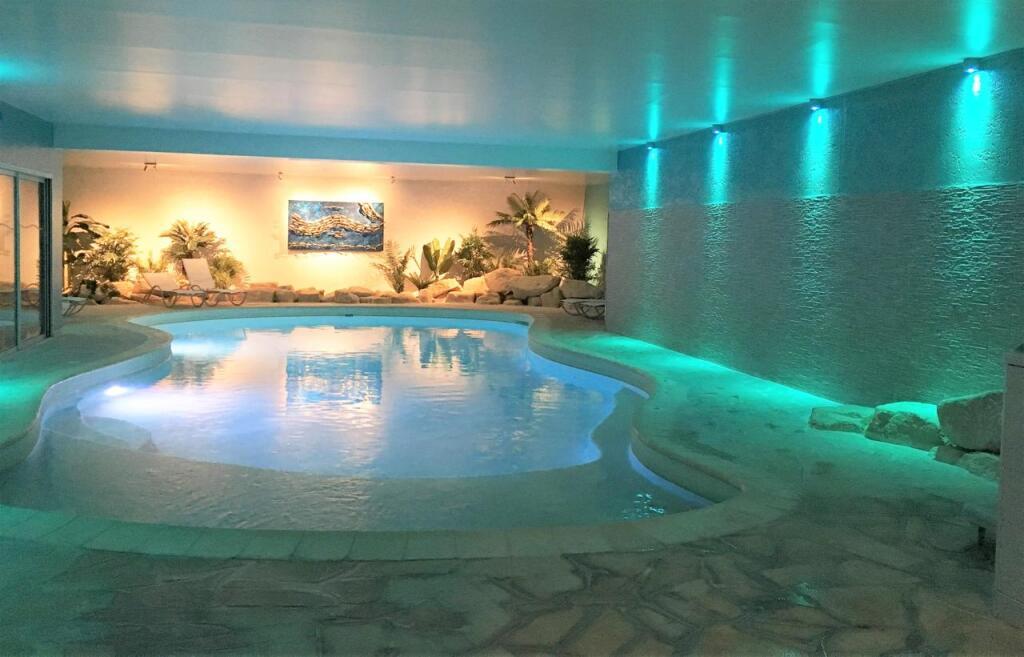 hotel image 9