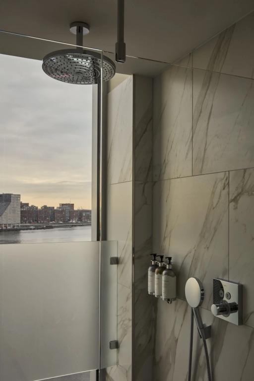hotel image 18