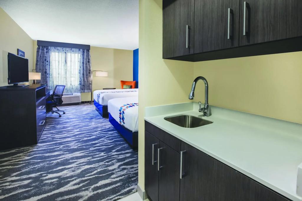 hotel image 12