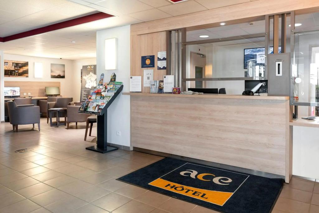 hotel image 9