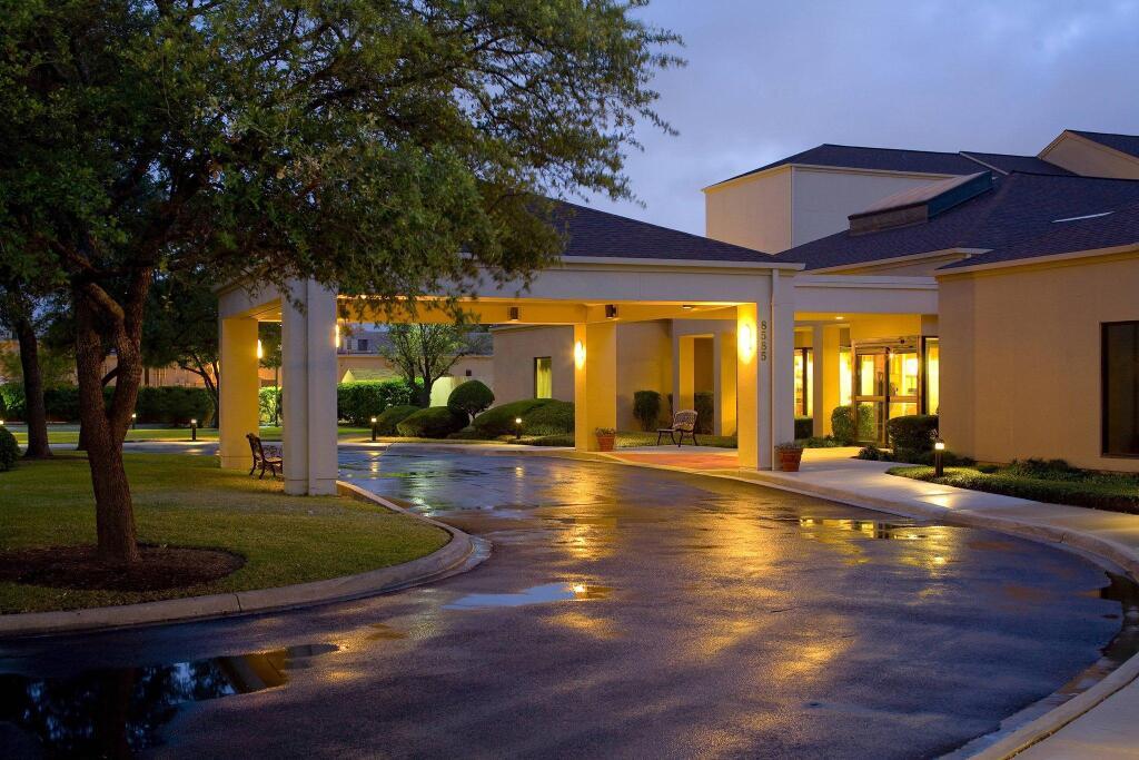 hotel image 13