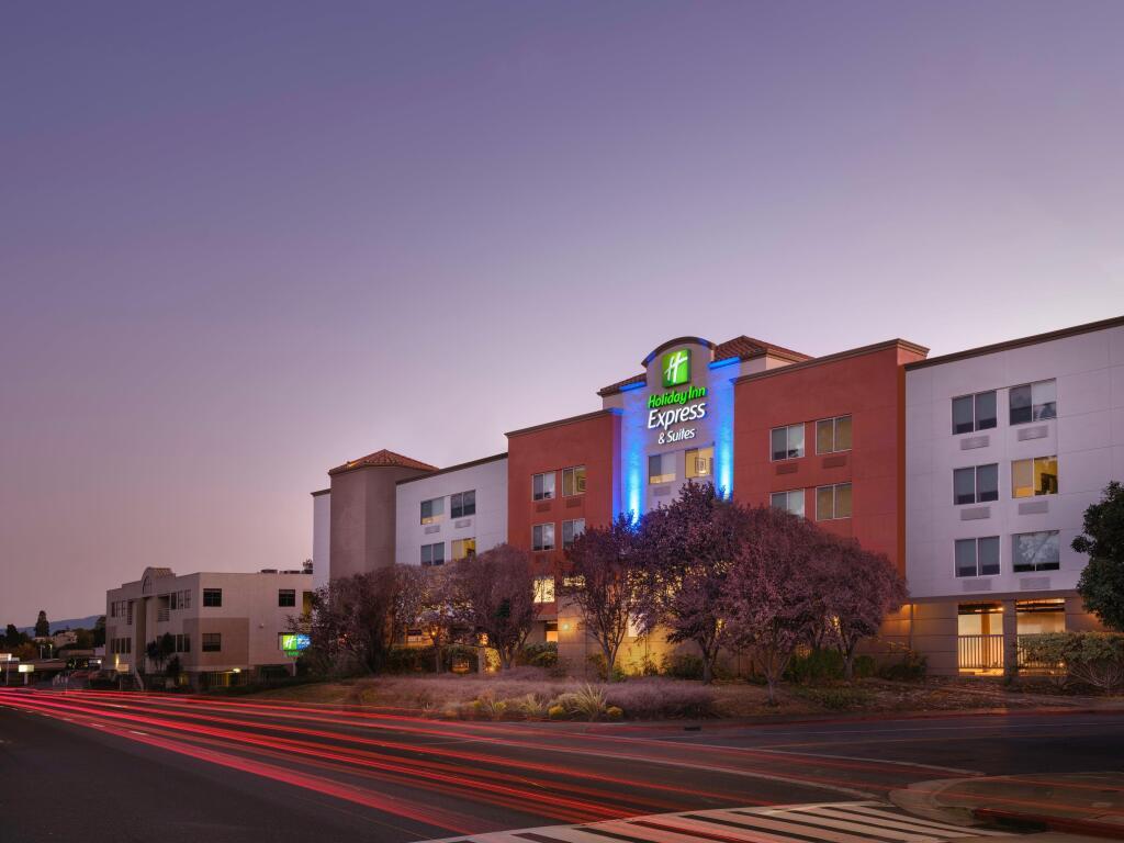 hotel image 16