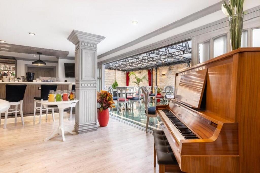 hotel image 12