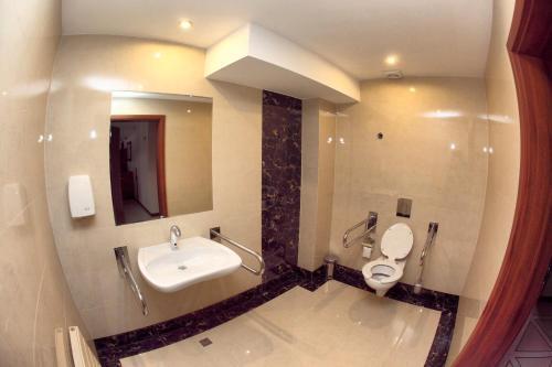 hotel image 10
