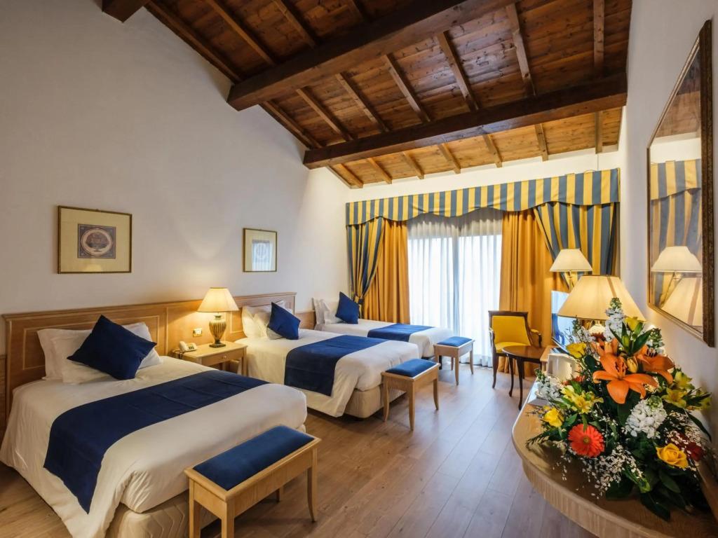 hotel image 12