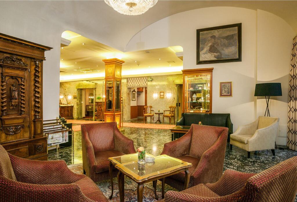 hotel image 16