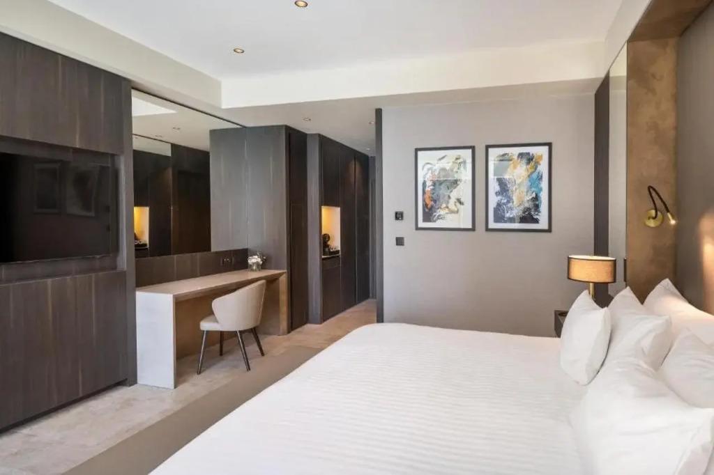 hotel image 18