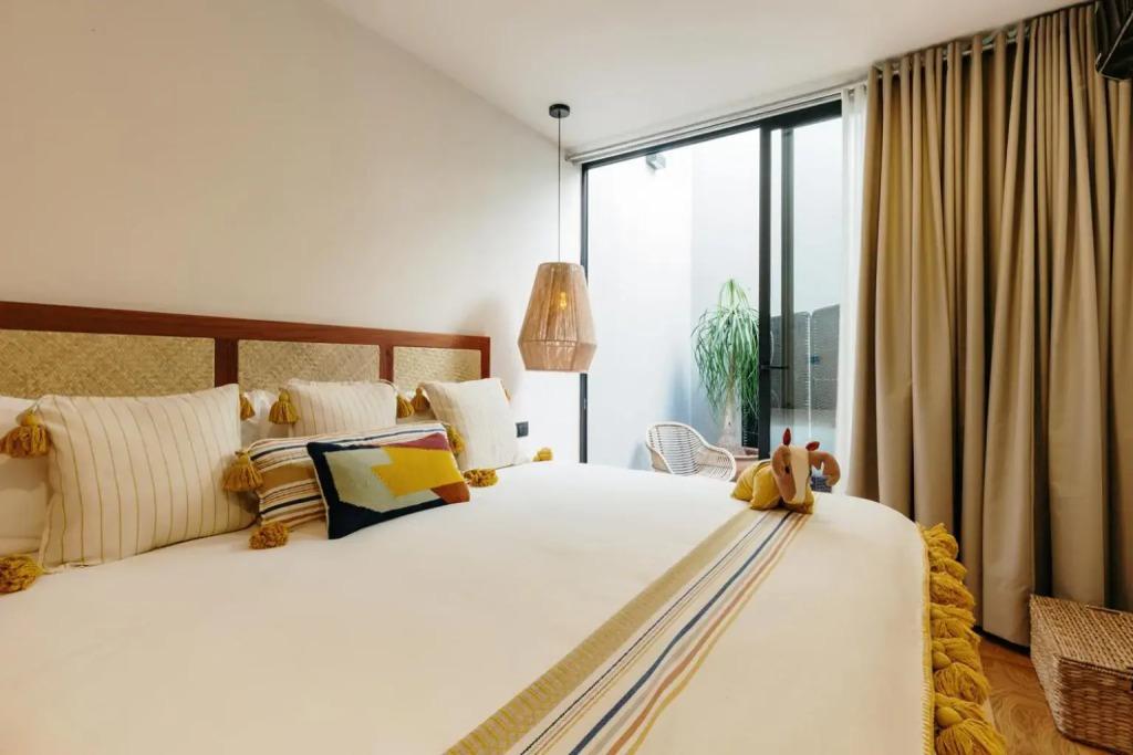 hotel image 13