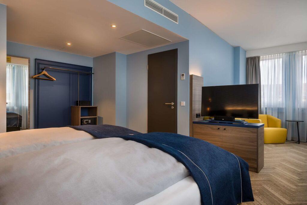 hotel image 12