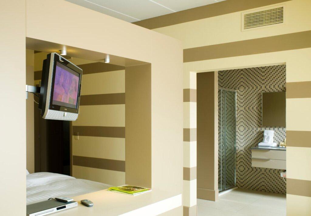 hotel image 13