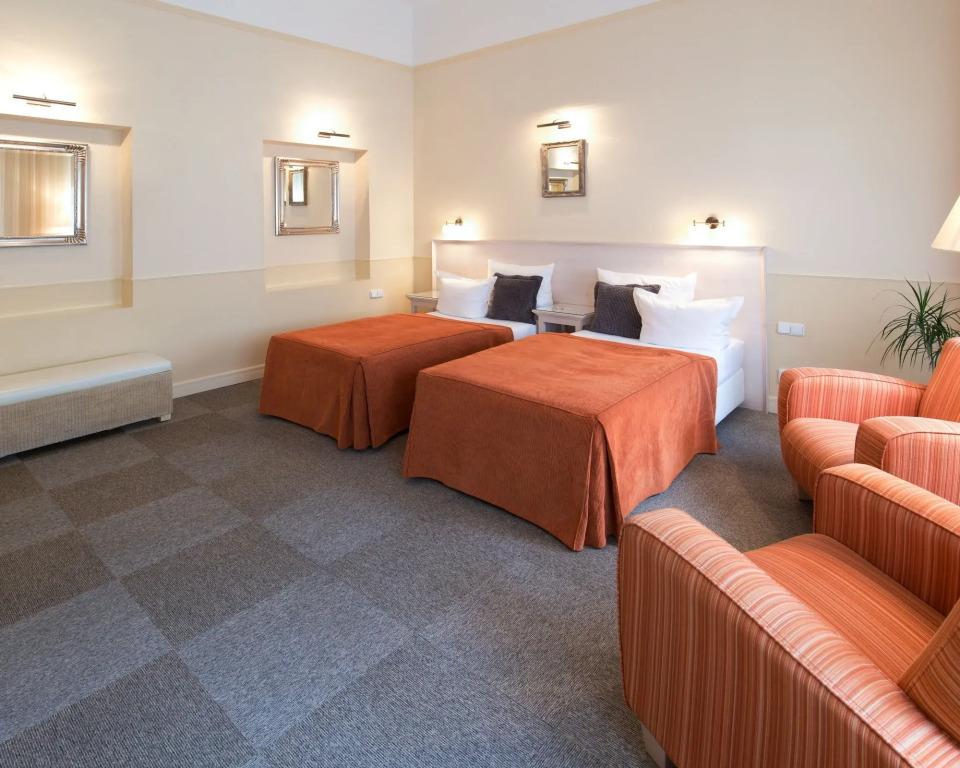 hotel image 12