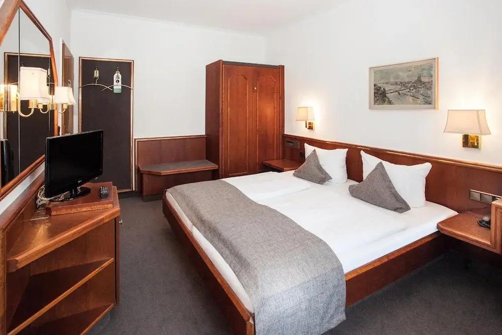 hotel image 10