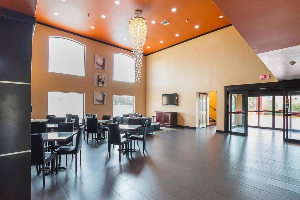 hotel image 9