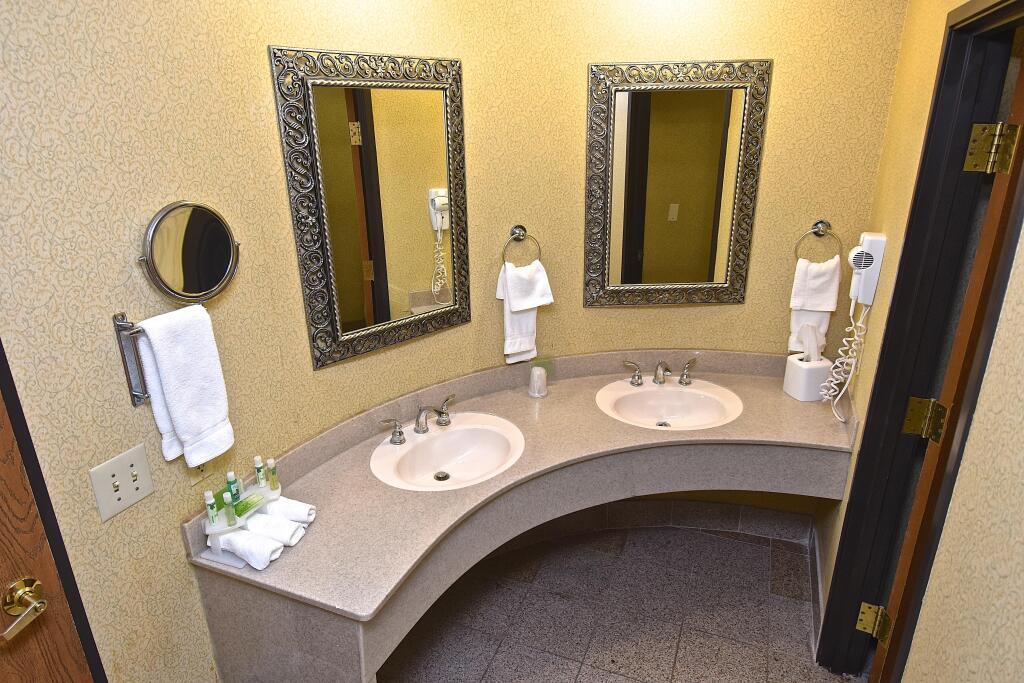 hotel image 16