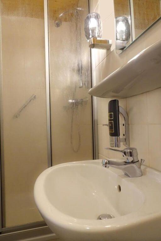 hotel image 16