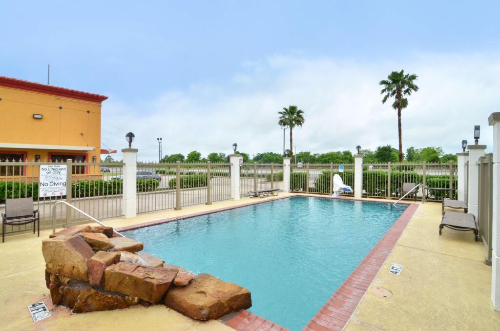 hotel image 13