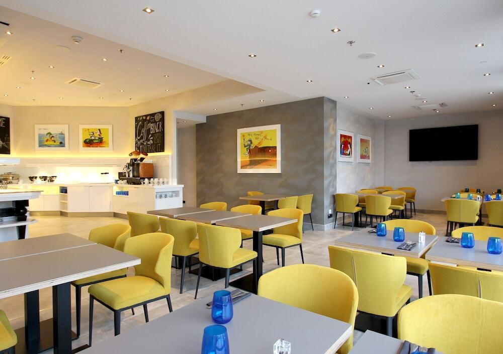hotel image 11