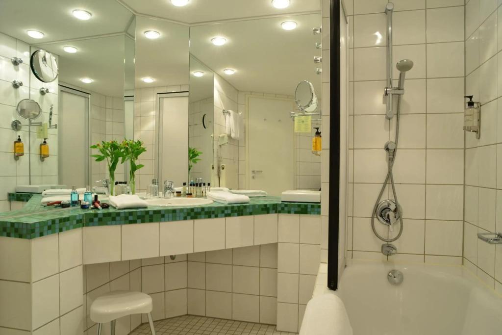 hotel image 32
