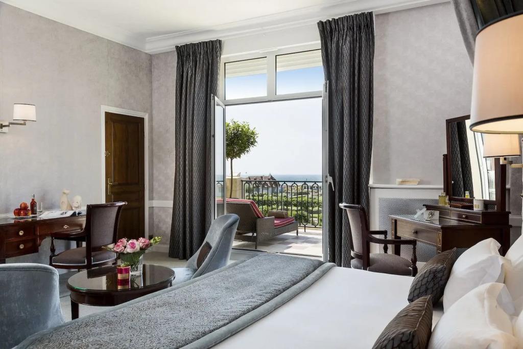 hotel image 10