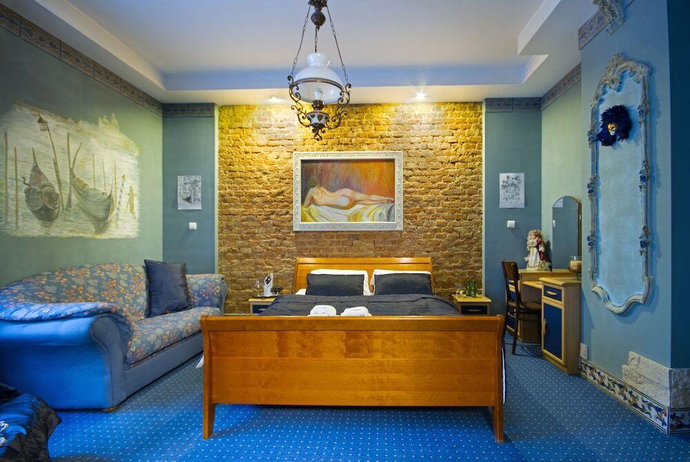 hotel image 13