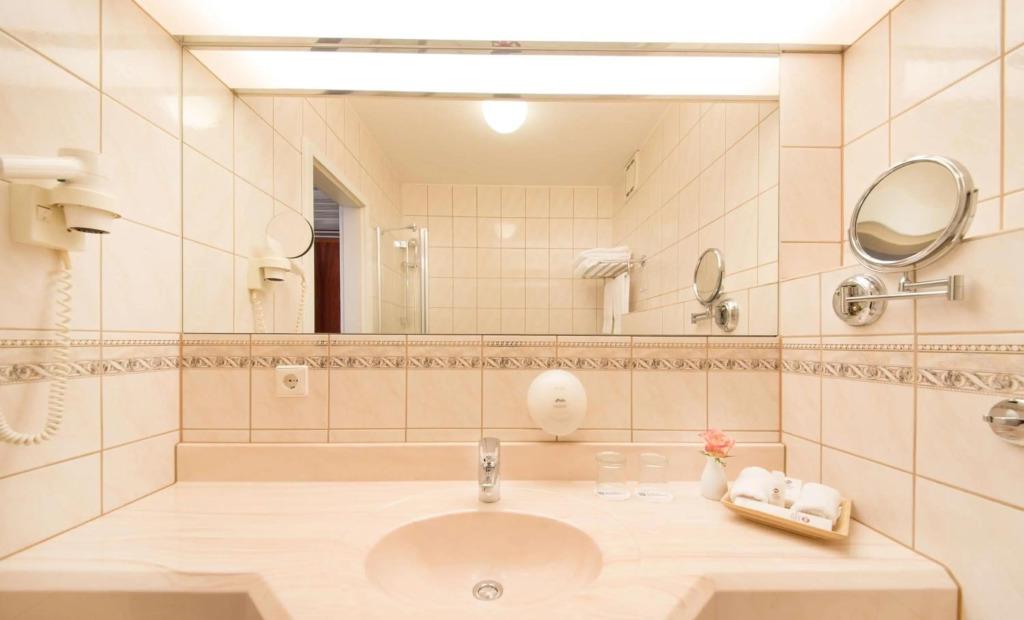 hotel image 36