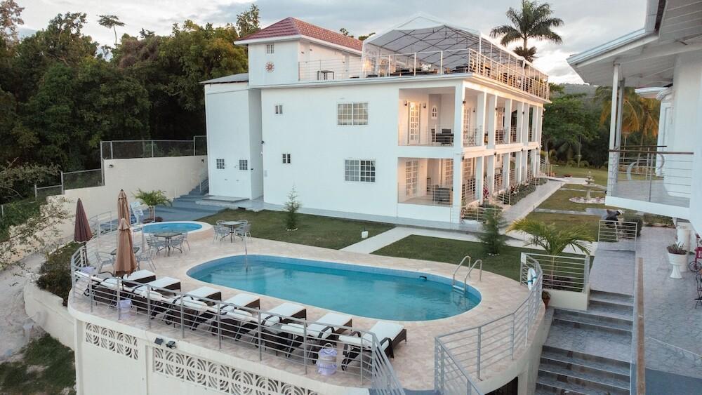 hotel image 16