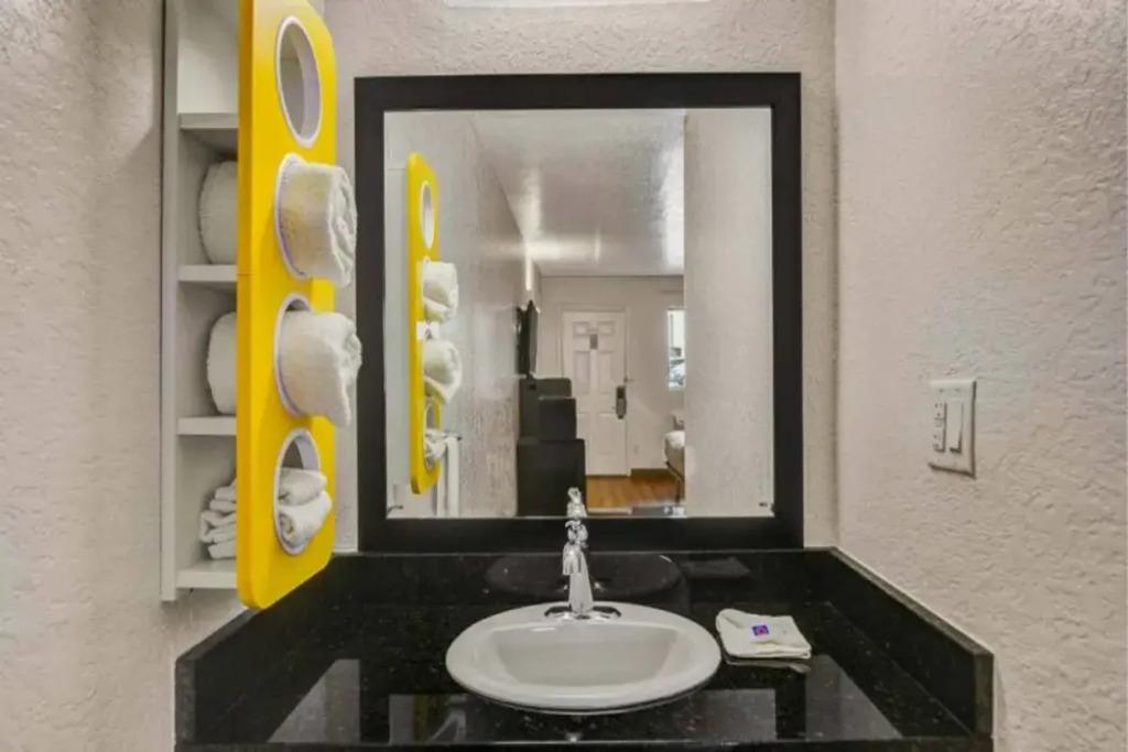 hotel image 16