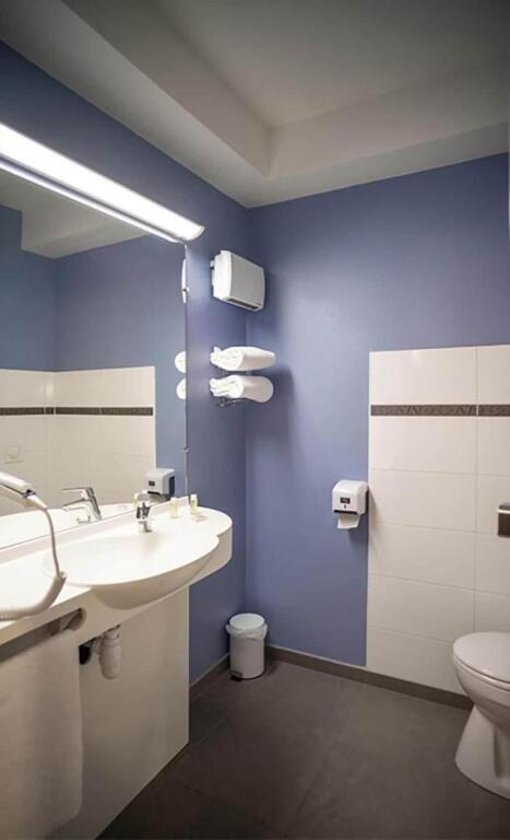 hotel image 16
